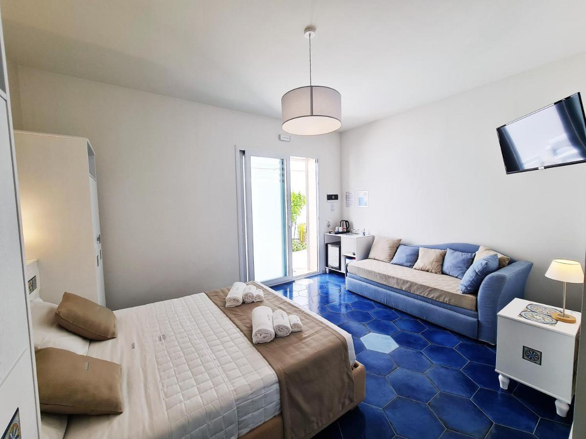 Kalinifta Rooms Apartment Torre Lapillo Exterior foto