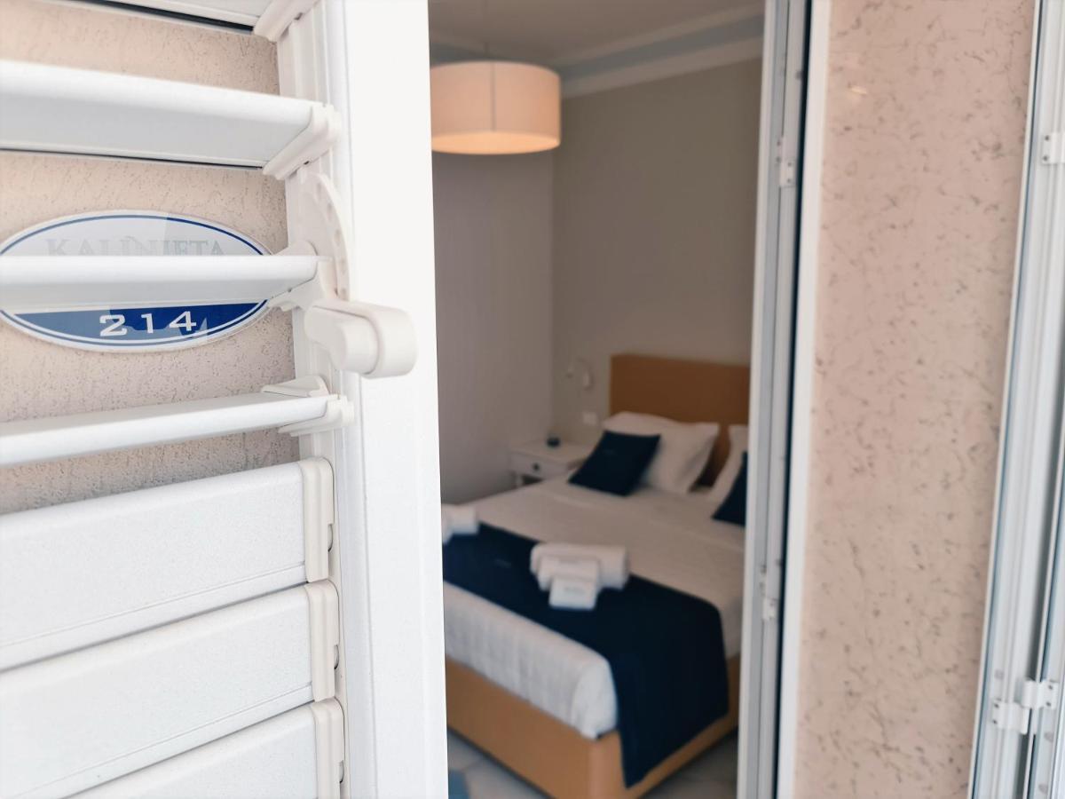 Kalinifta Rooms Apartment Torre Lapillo Exterior foto