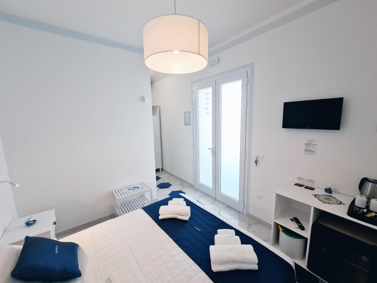 Kalinifta Rooms Apartment Torre Lapillo Exterior foto