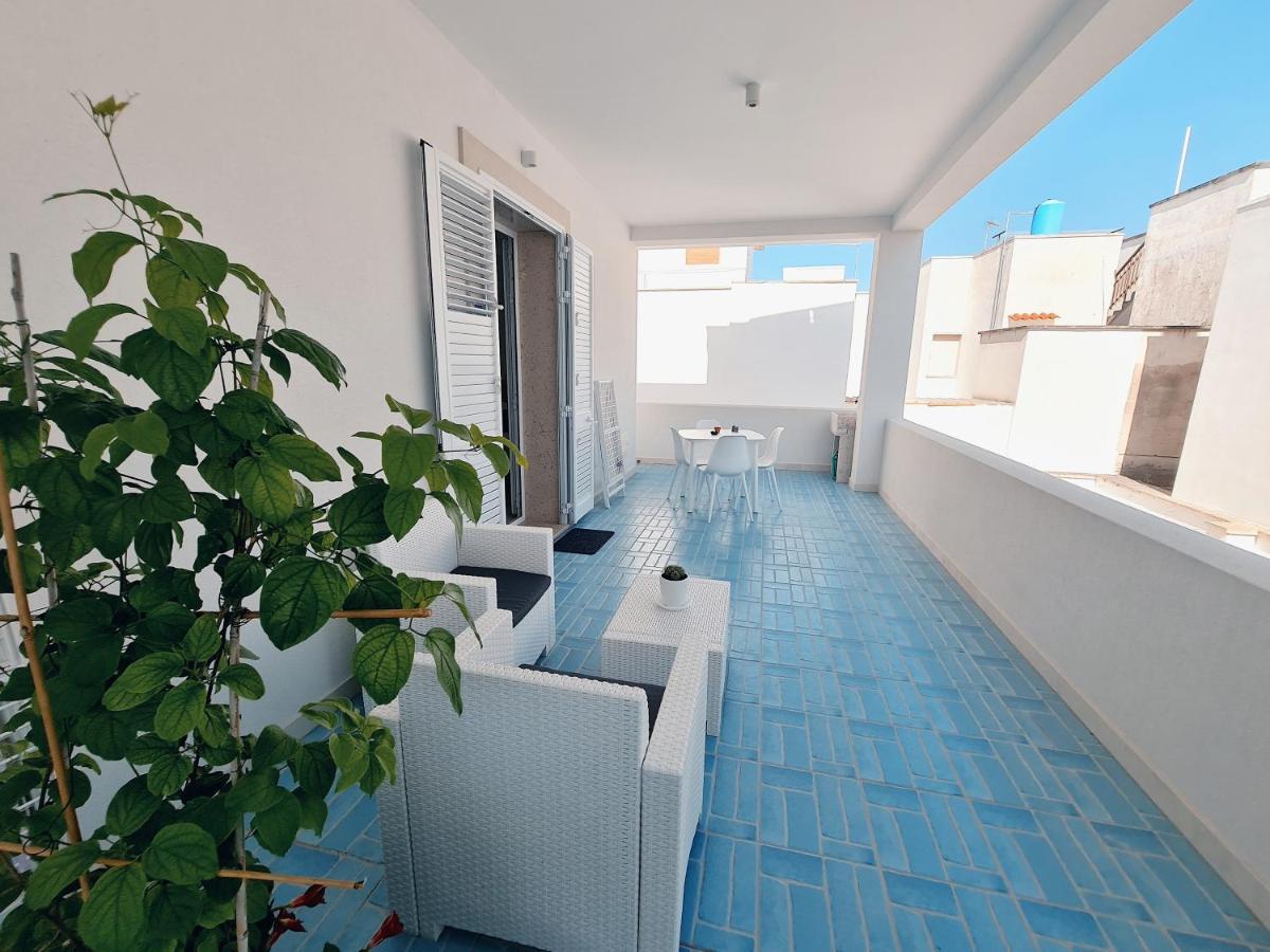 Kalinifta Rooms Apartment Torre Lapillo Exterior foto